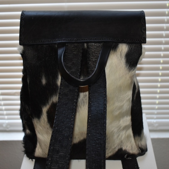 Cowhide backpack - Picture 2 of 3
